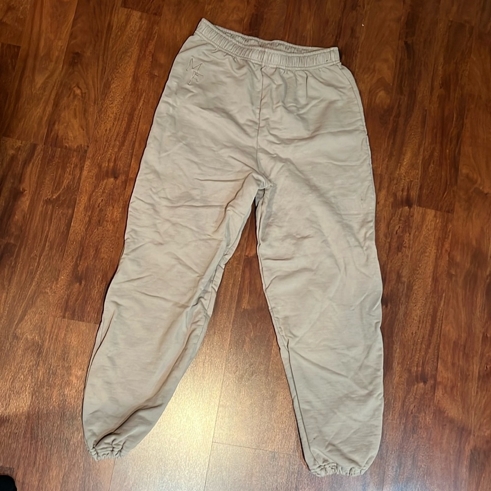 tan size L/XL Mayfair joggers